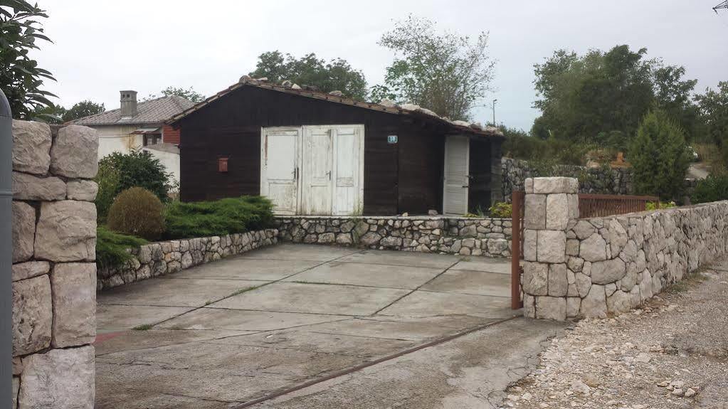Guesthouse Konti Rijeka Exterior photo